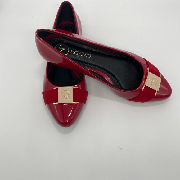 Red Vegan Patten leather Flats size #37 - Picture 4 of 4